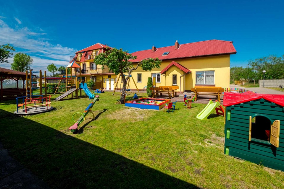 Pole Namiotowe i Pokoje U GIENIA