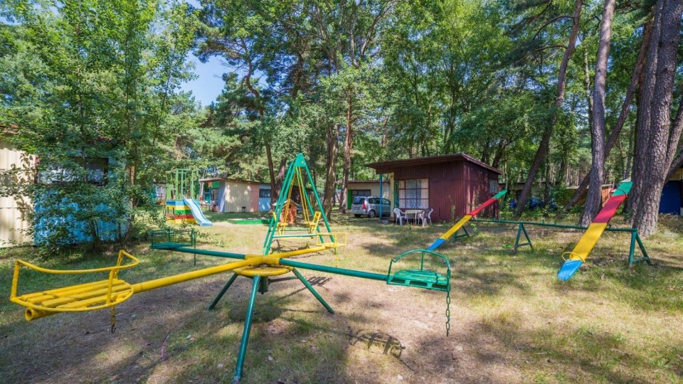 Pokoje Blisko Plaży i Domki Letniskowe Leśny Zakątek