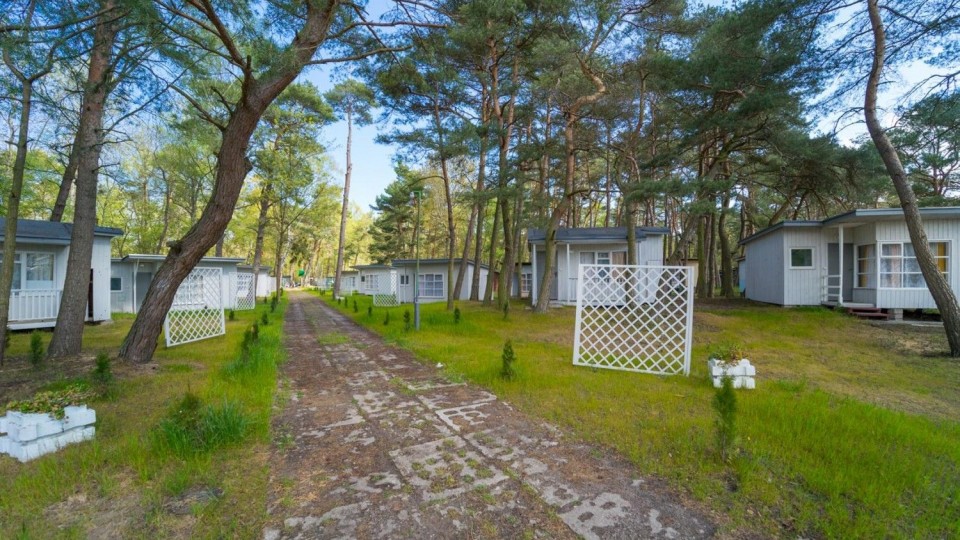 Pokoje Blisko Plaży i Domki Letniskowe Leśny Zakątek