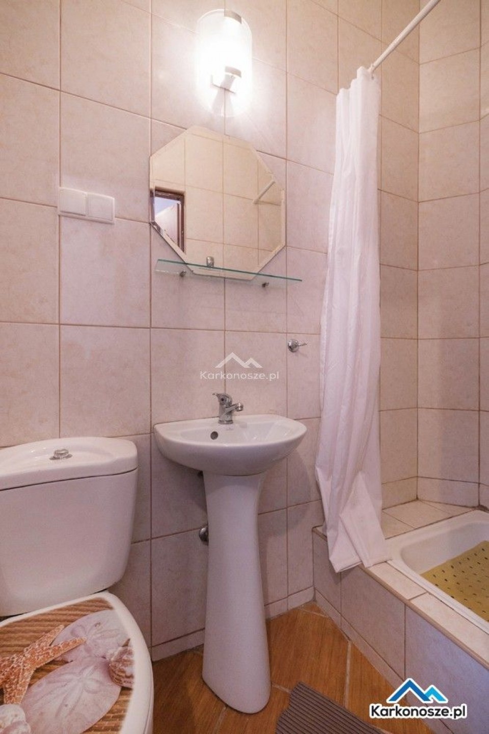 Ośrodek Kolonijno-Wczasowy KAROLINKA