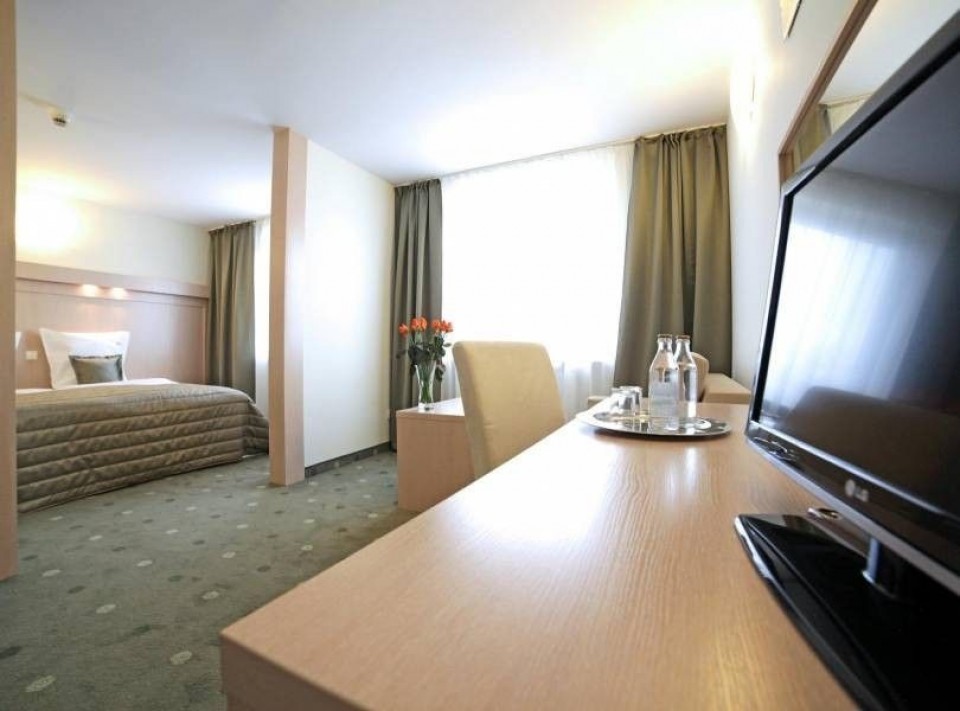 Hotel CIEPLICE