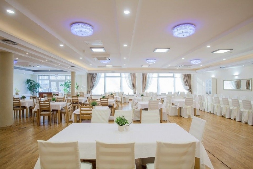 Hotel CIEPLICE