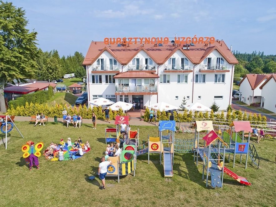 BURSZTYNOWE WZGÓRZE FAMILY RESORT
