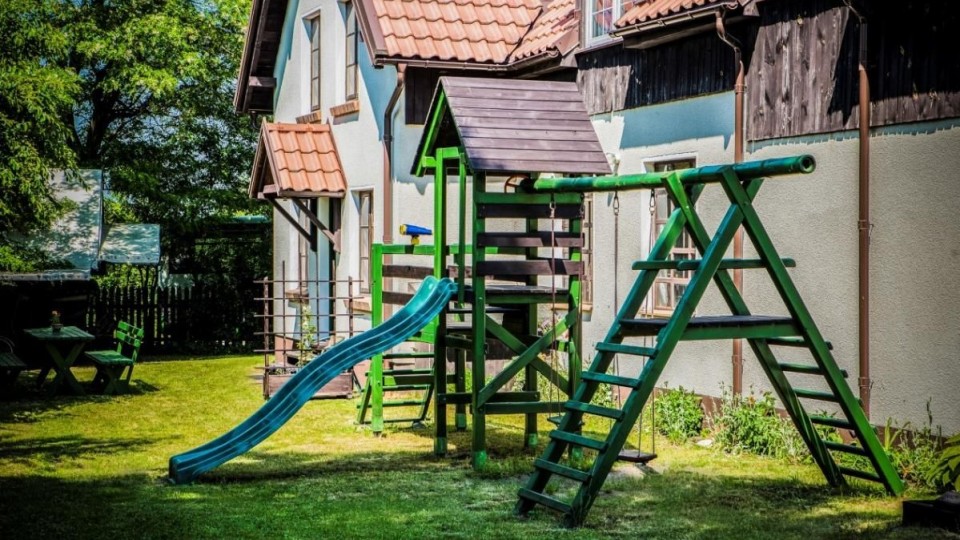 ZIELONY BURSZTYN