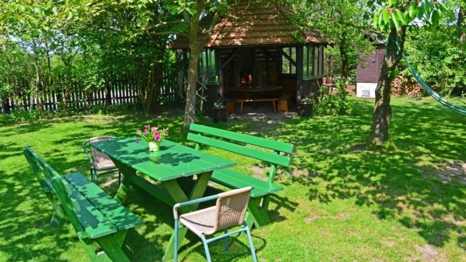 ZIELONY BURSZTYN