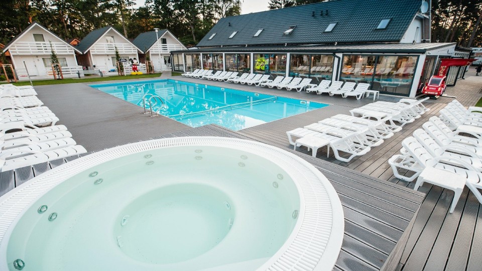 HOLIDAY PARK & RESORT