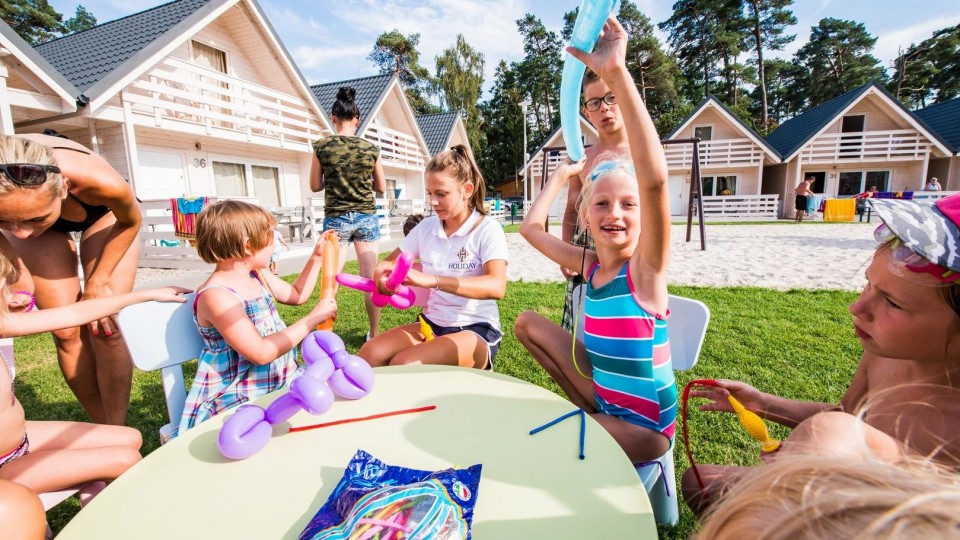 HOLIDAY PARK & RESORT