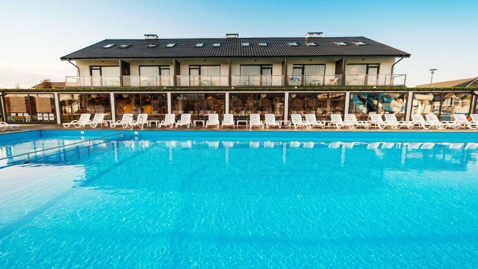 HOLIDAY PARK & RESORT