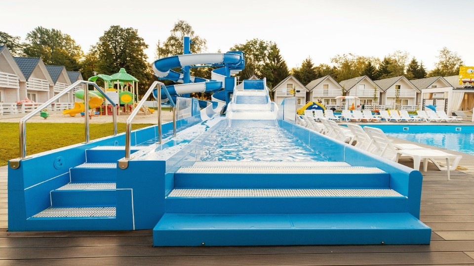 HOLIDAY PARK & RESORT