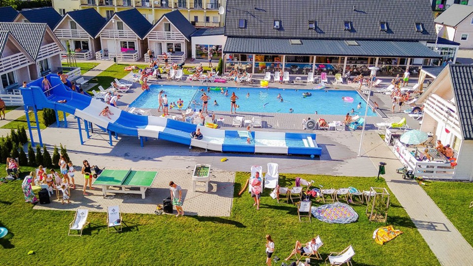HOLIDAY PARK & RESORT