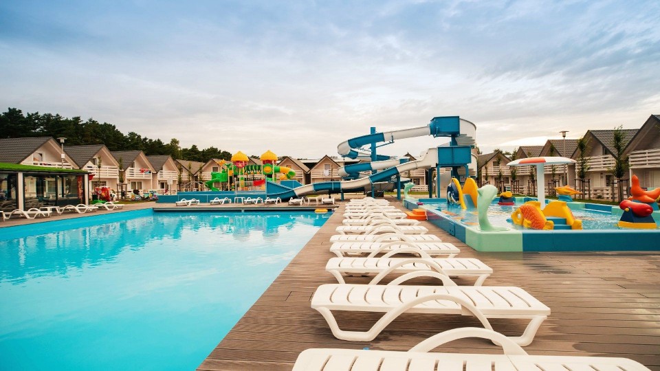 HOLIDAY PARK & RESORT