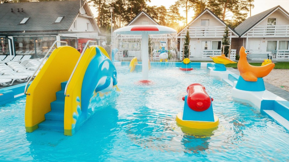 HOLIDAY PARK & RESORT