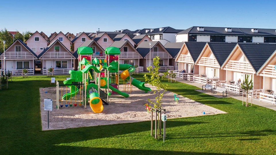 HOLIDAY PARK & RESORT