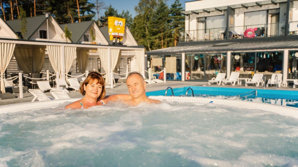 HOLIDAY PARK & RESORT