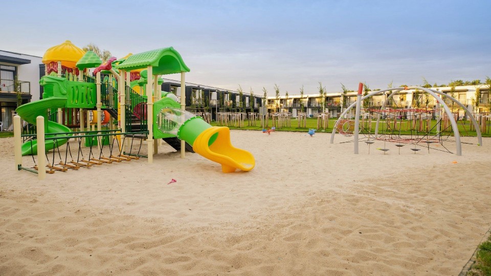 HOLIDAY PARK & RESORT