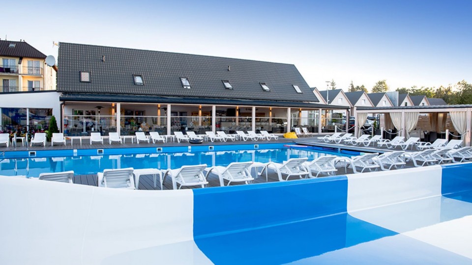 HOLIDAY PARK & RESORT