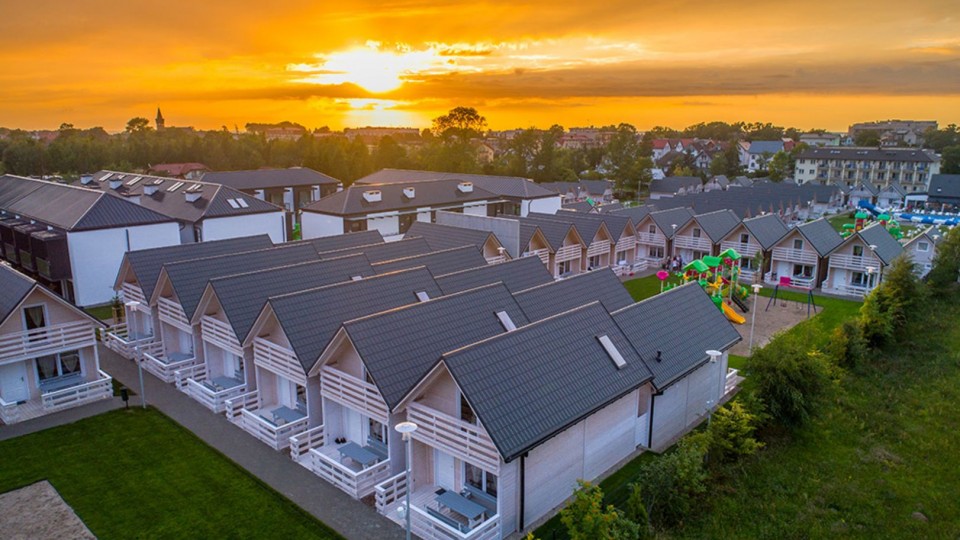 HOLIDAY PARK & RESORT