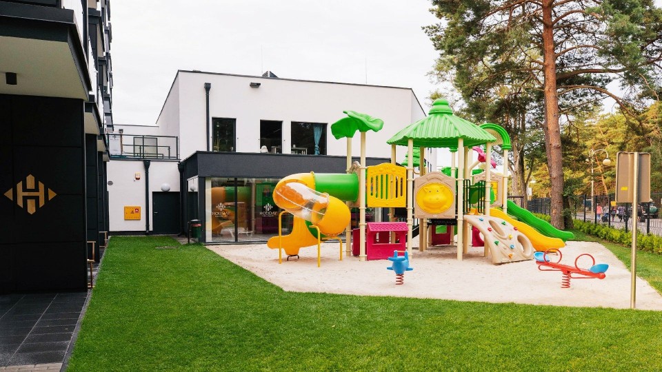 HOLIDAY PARK & RESORT