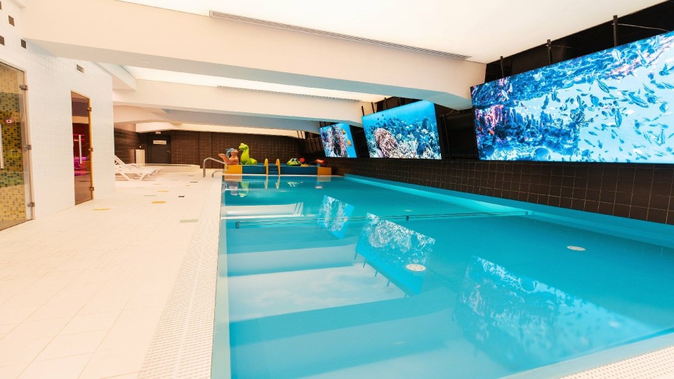 HOLIDAY PARK & RESORT