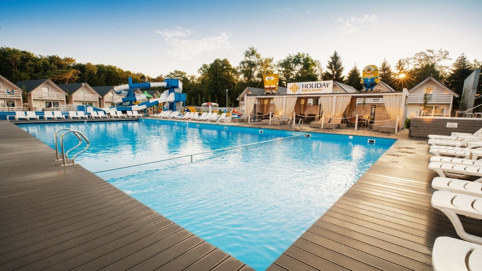 HOLIDAY PARK & RESORT