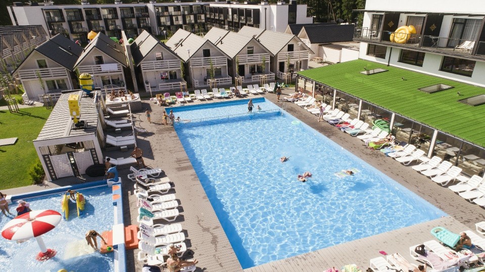 HOLIDAY PARK & RESORT