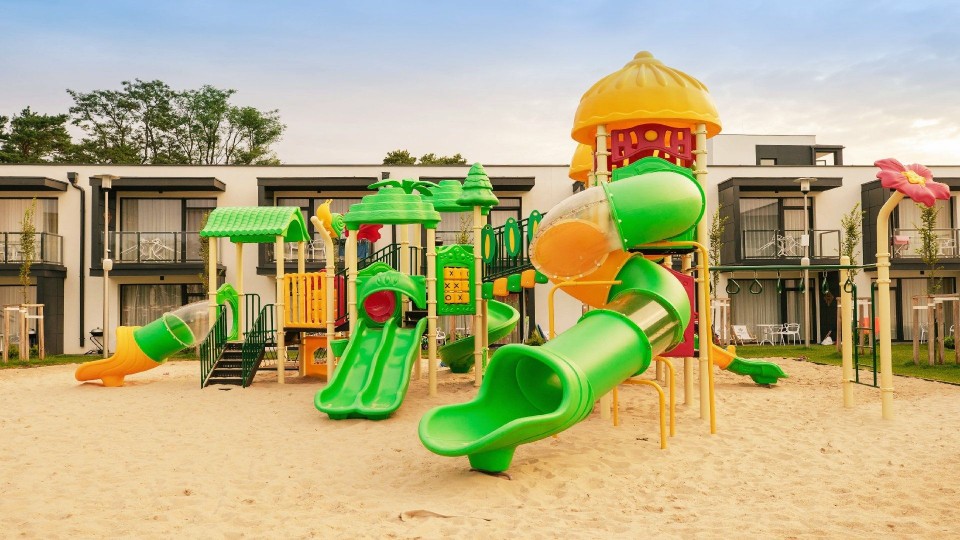 HOLIDAY PARK & RESORT