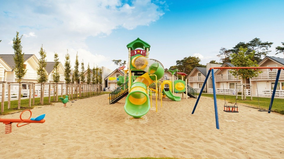 HOLIDAY PARK & RESORT