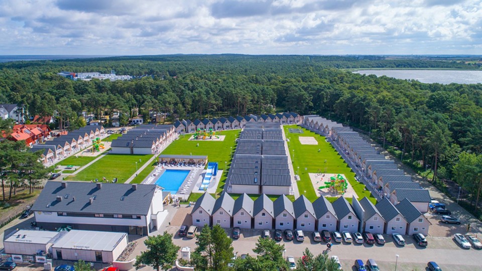 HOLIDAY PARK & RESORT