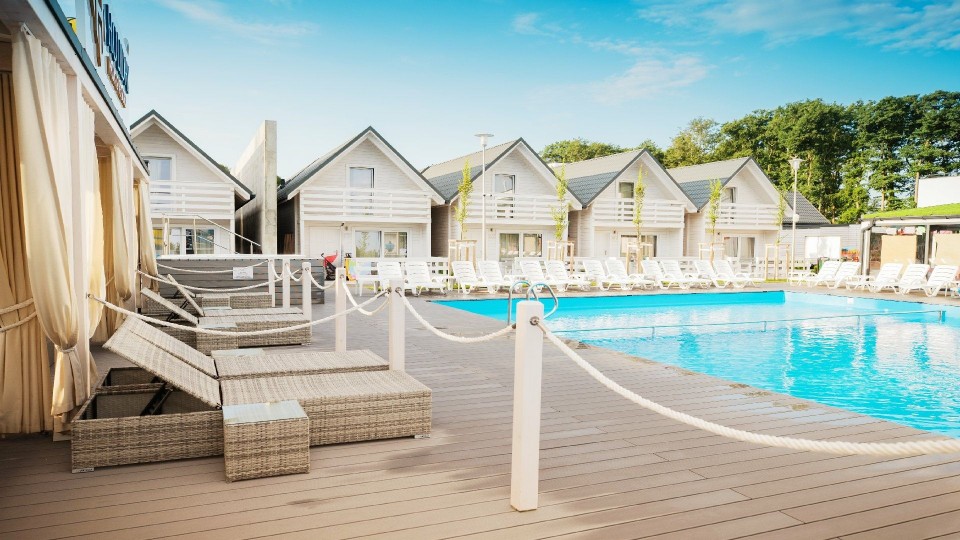 HOLIDAY PARK & RESORT
