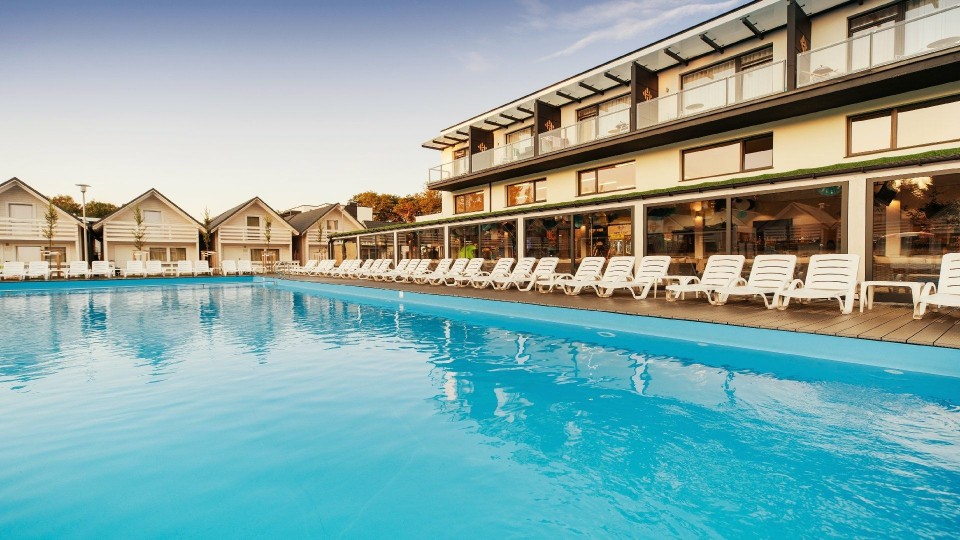 HOLIDAY PARK & RESORT
