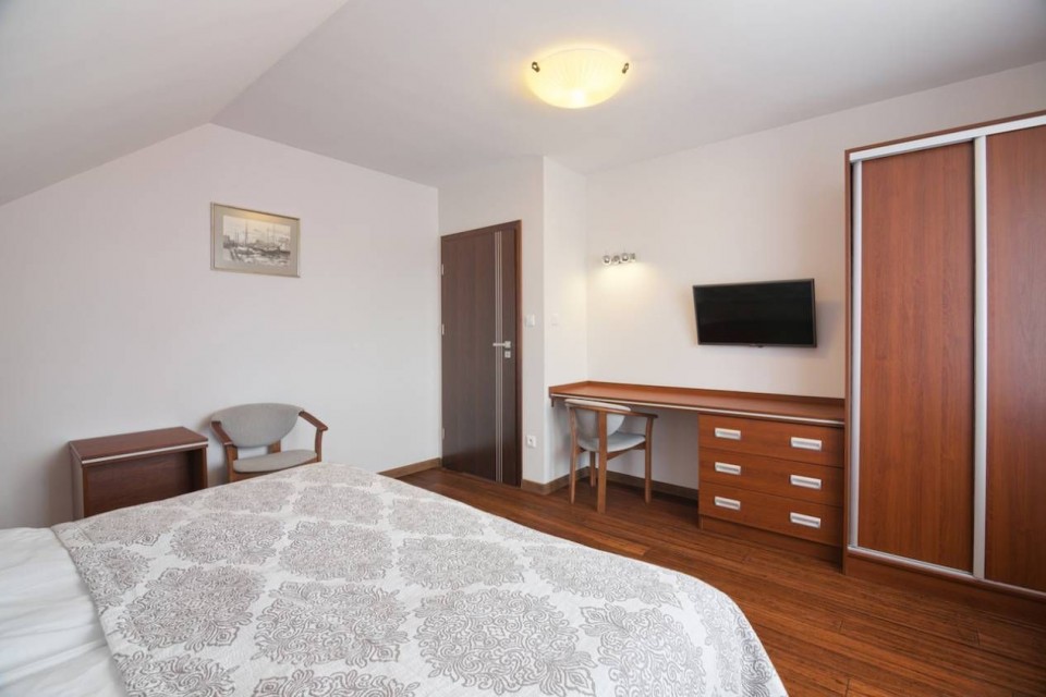 Pensjonat TADEUSZ I APARTAMENTY