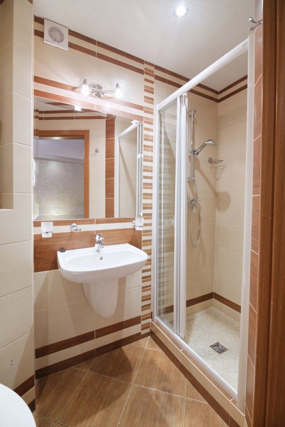 Pensjonat TADEUSZ I APARTAMENTY