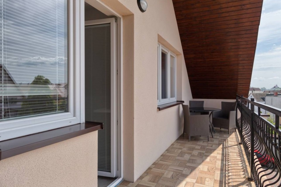 Pensjonat TADEUSZ I APARTAMENTY