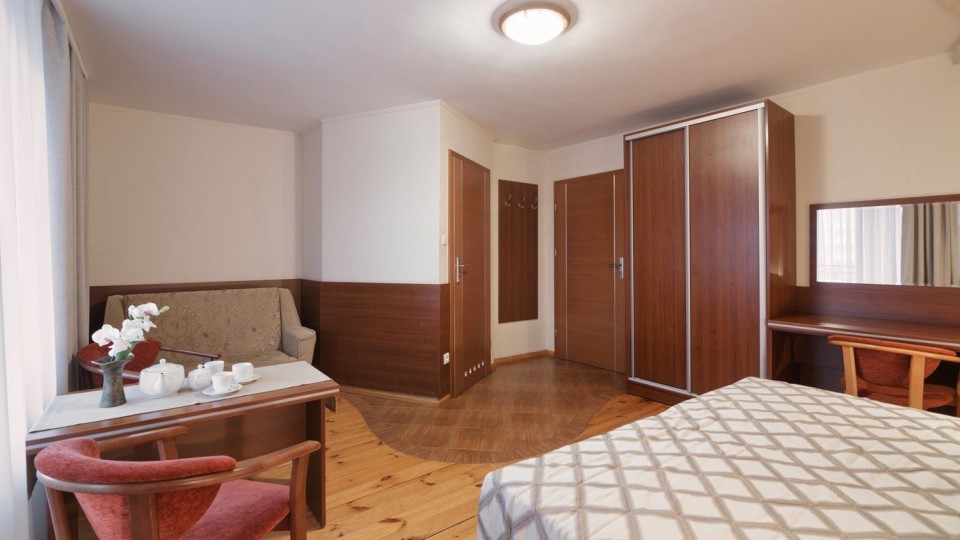 Pensjonat TADEUSZ I APARTAMENTY