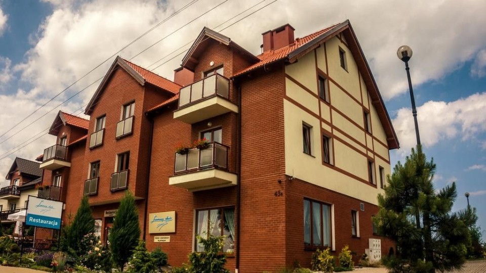Hotel LAZUROWY DWÓR