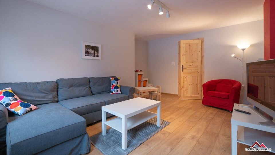 APARTAMENT 600 n.p.m.