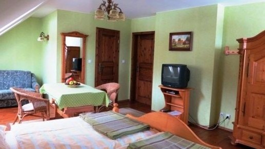 Pokoje Gościnne DOLINA CZERWIENIA