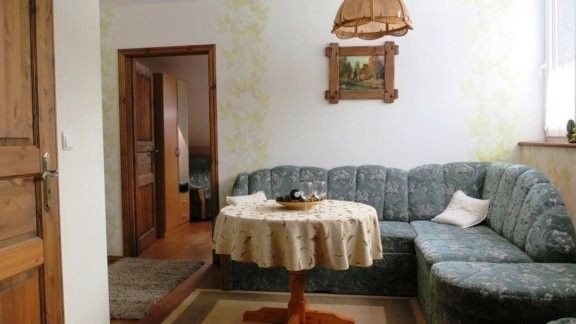 Pokoje Gościnne DOLINA CZERWIENIA