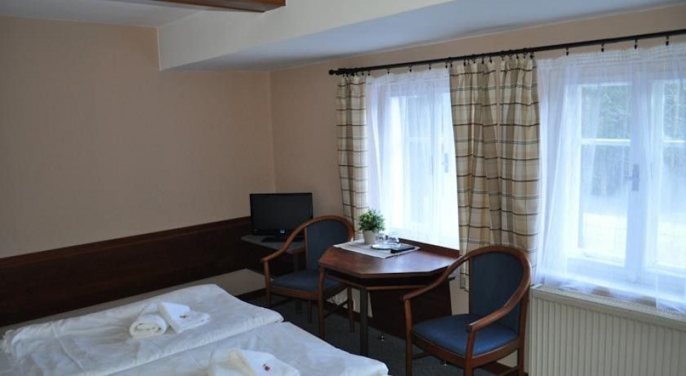 Hotel LOMNICE ***