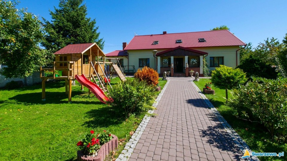 Pokoje gościnne POD LIPAMI