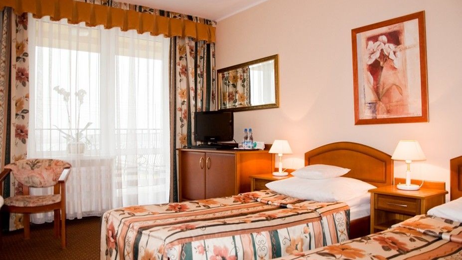 Hotel *** RENUSZ