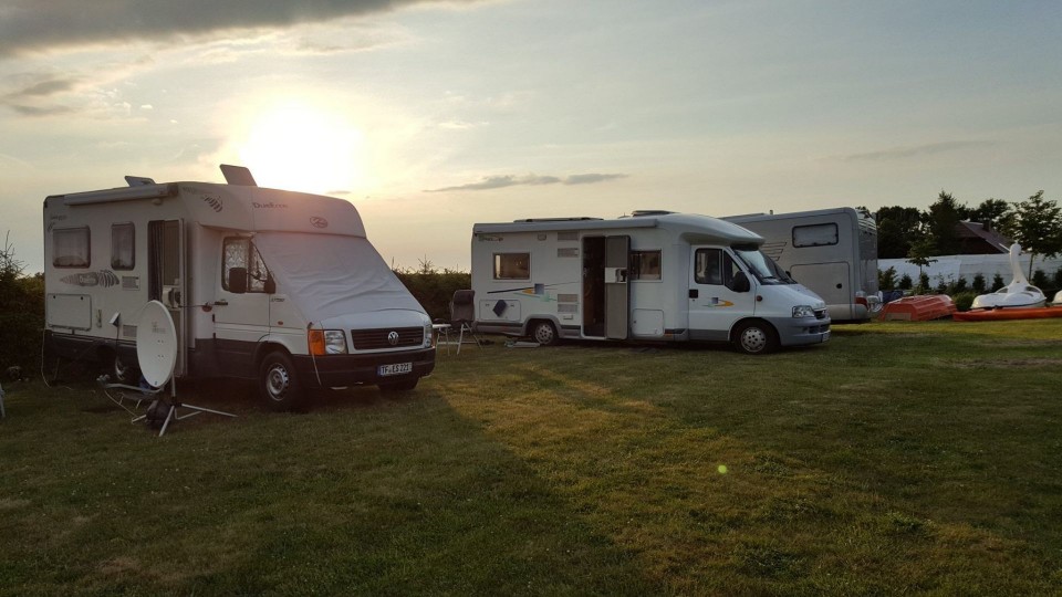 CAMPER-PARK