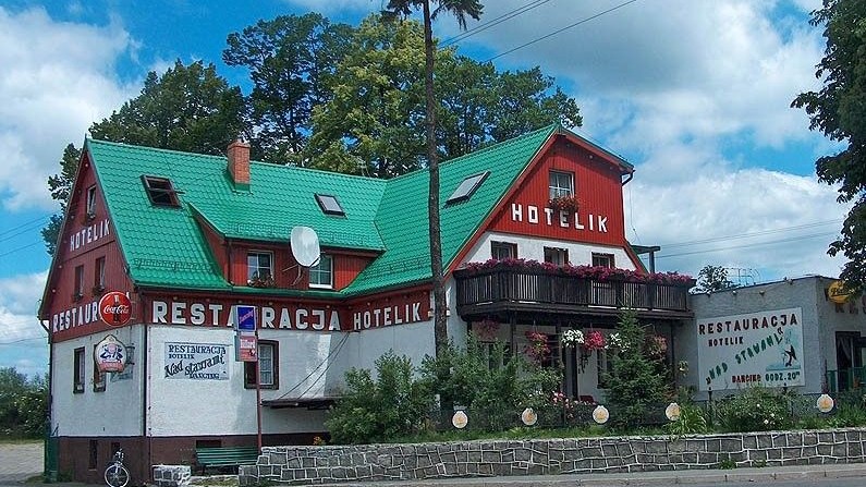 HOTELIK NAD STAWAMI