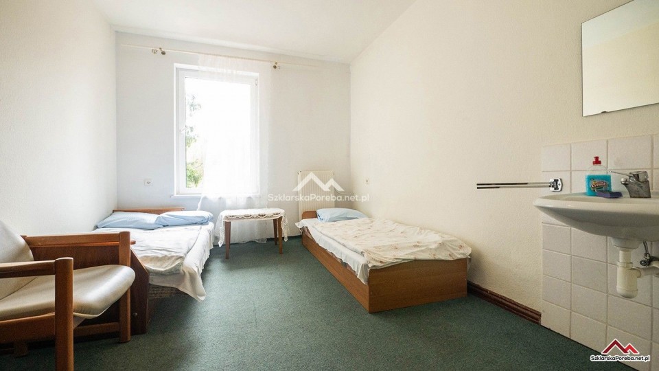 Dom Wycieczkowy OSiR w Dolinie Szczęścia