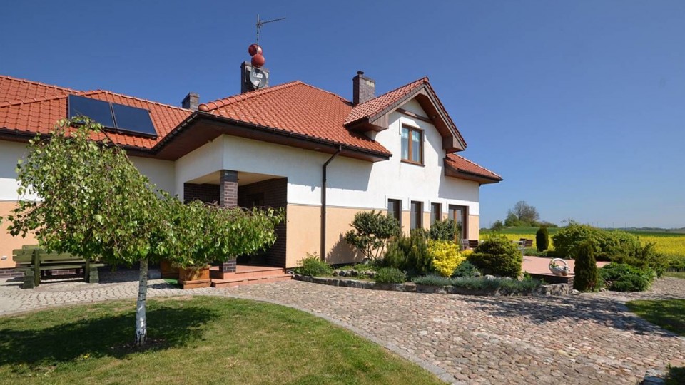 Villa CIS