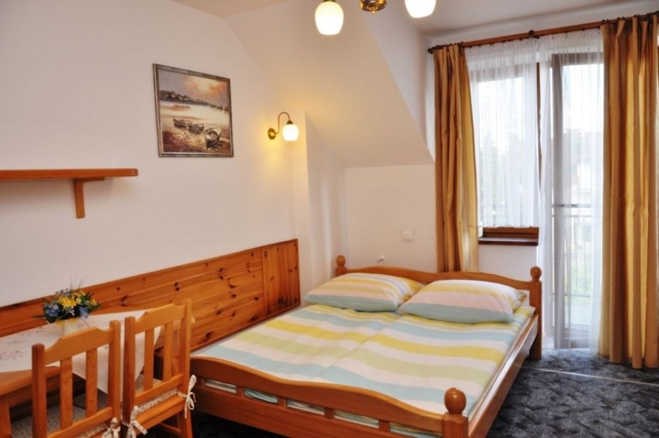 Pokoje Gościnne JANTAR