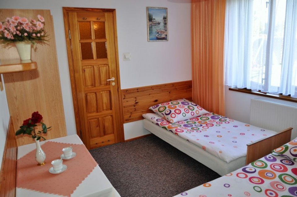 Pokoje Gościnne JANTAR