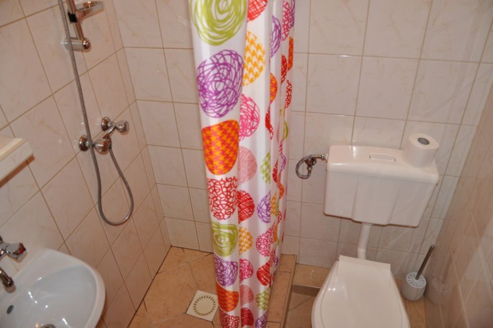 Pokoje Gościnne JANTAR