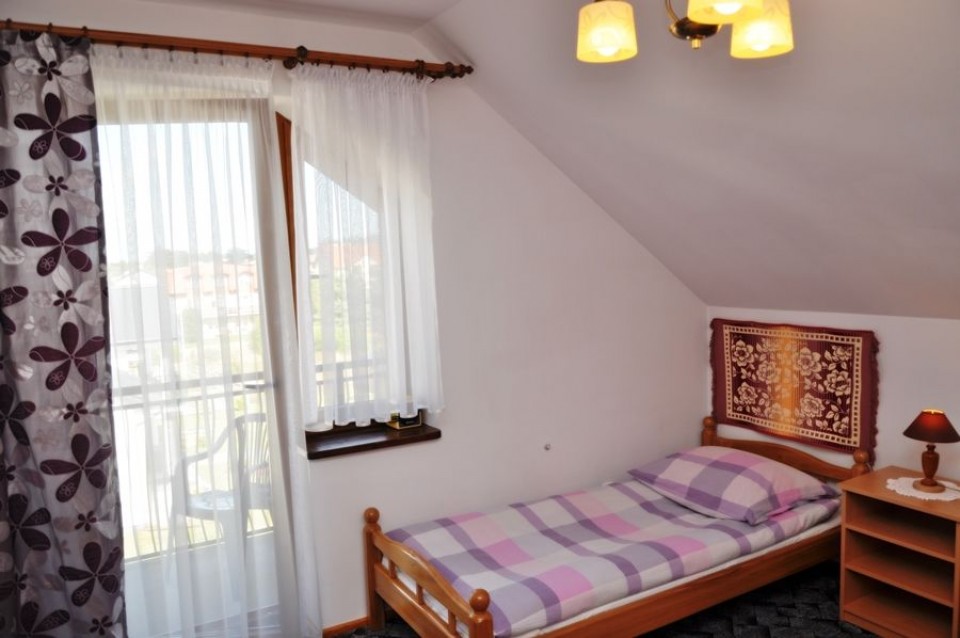 Pokoje Gościnne JANTAR