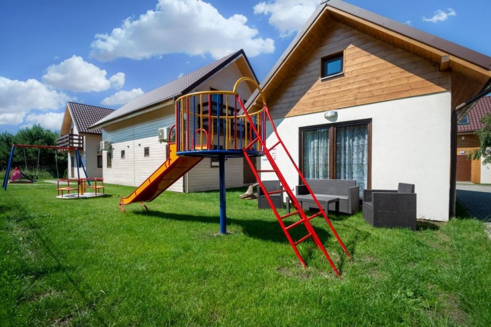 Domki Apartamentowe KIERUNEK ROZEWIE